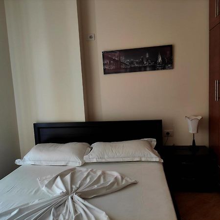 Apartment Angel Sarandë Buitenkant foto